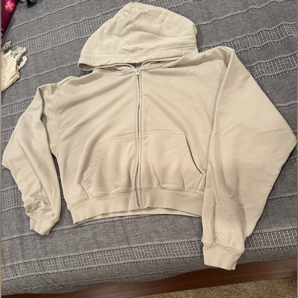Aritzia TNA airy fleece cropped zip up